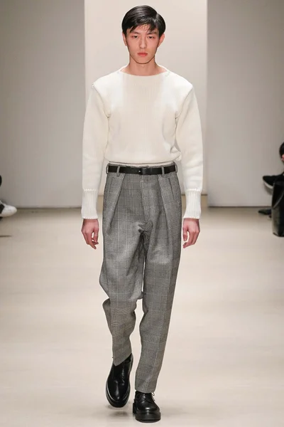 Look 22